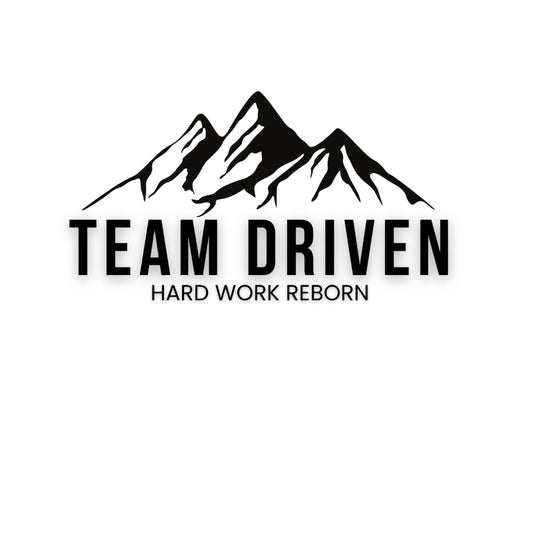 TEAM DRIVEN POSING SUIT