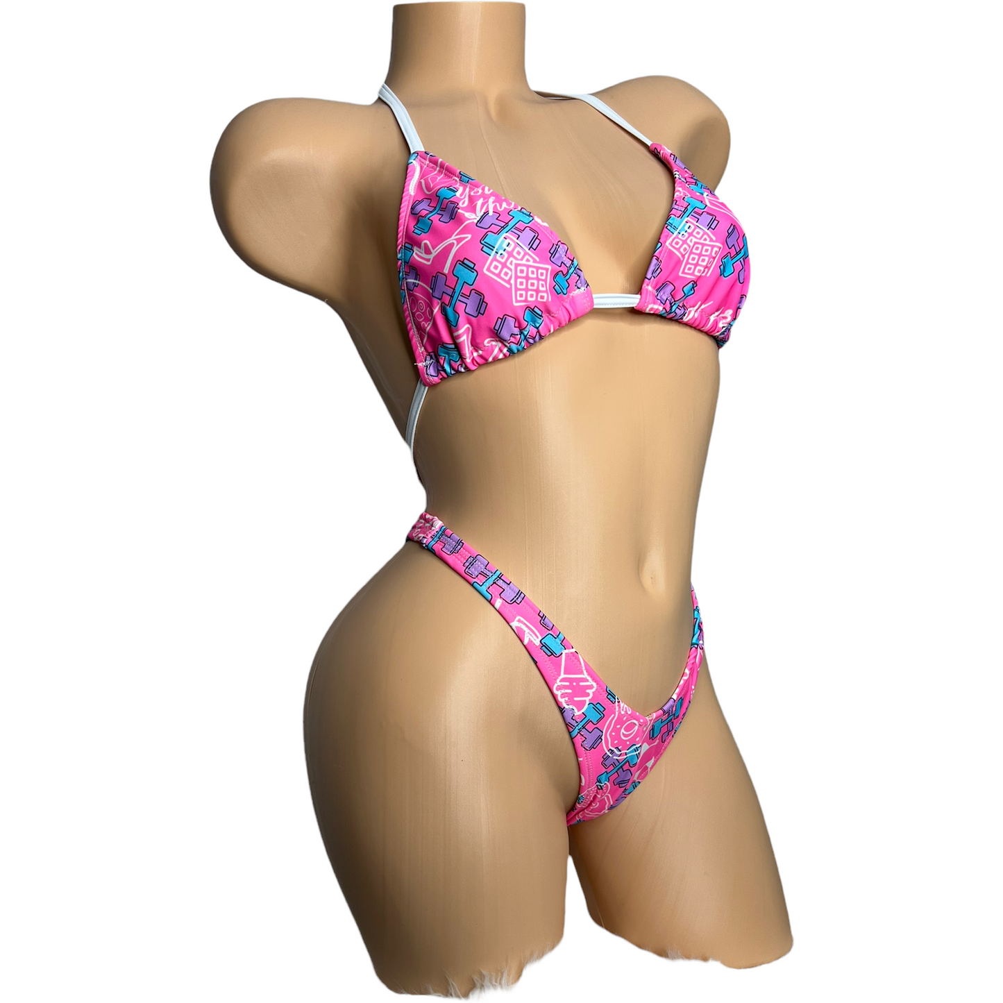 PREPLIFE figure posing bikini